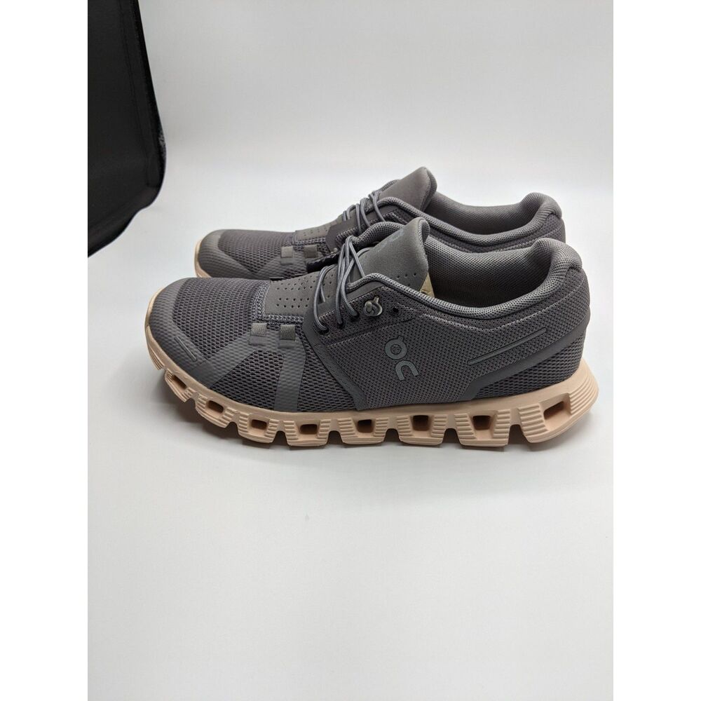 On Women's Cloud 5 Sneakers, Zinc/Shell, Size 6 Medium US